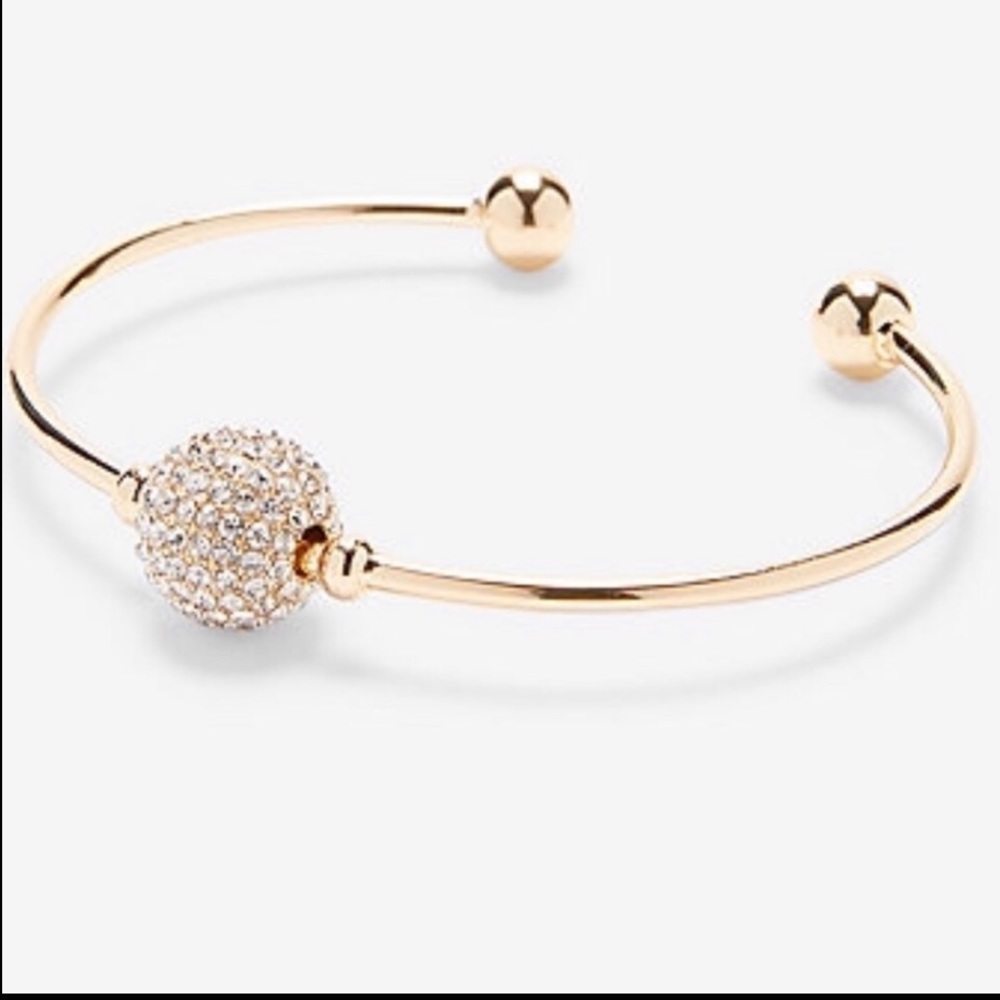 Express Gold Tone Bangle​​ - Picture 6 of 7